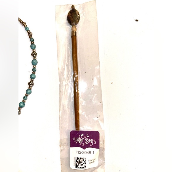 Lila Rose hair accessories lot 2 clips, 1 headband, 1 hair stick - Picture 2 of 4